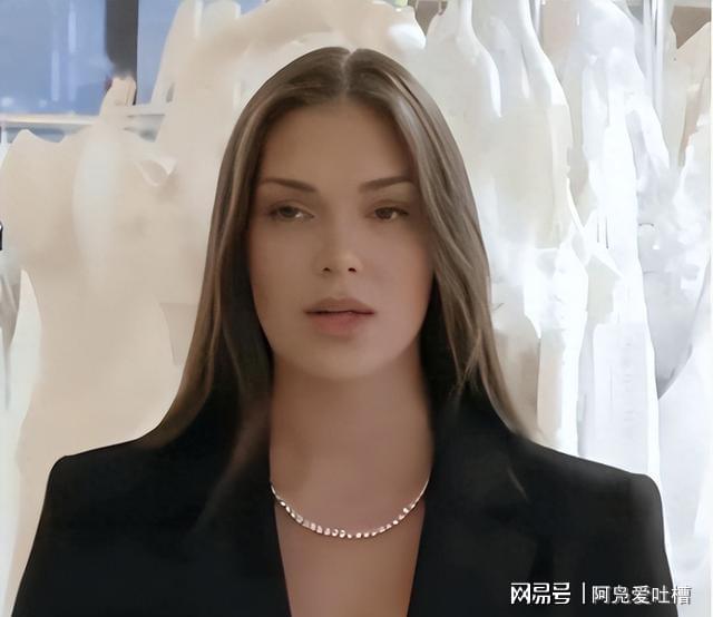 这就是公开辱华的后果！取消冠军头衔只是开始，职业生涯也全毁了
